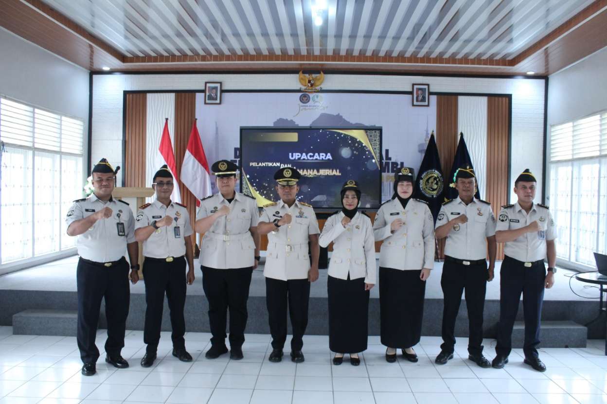 Perawat Lapas Muara Tebo Jadi Perawat Ahli Pertama: Demi Penguatan Profesionalisme Nakes di Lingkungan Pemasyarakatan