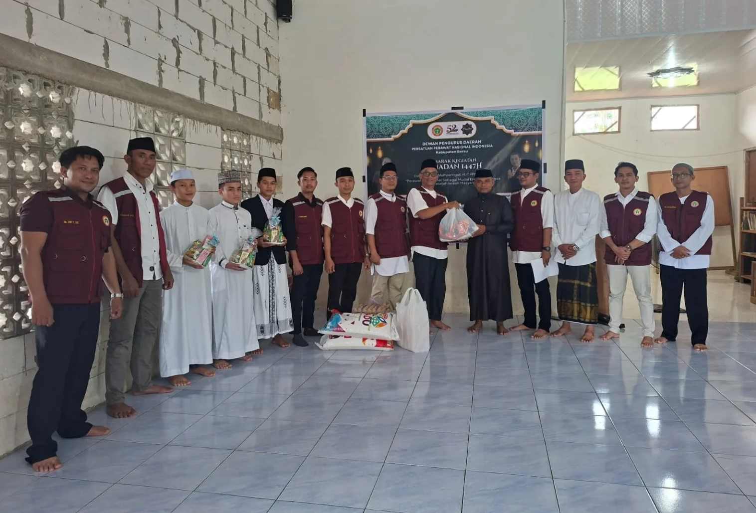 PPNI Berau Peduli Sesama, Serahkan Santunan Puluhan Juta Untuk Pesantren & Warga Kurang Mampu