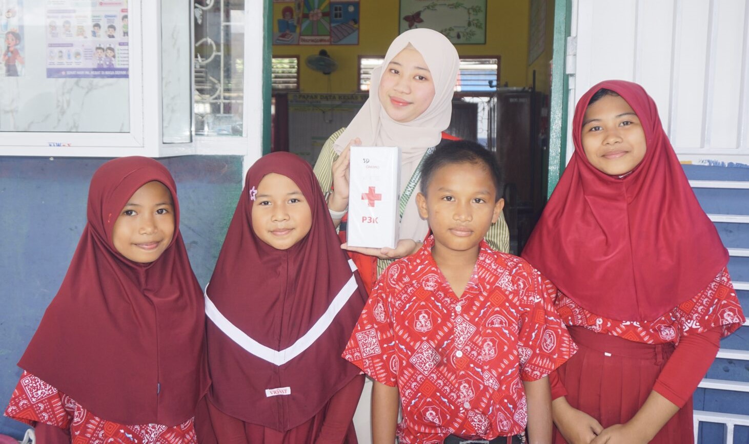 Mahasiswa FIKep Unhas Melalui KKN Berinisiasi Buka Program Perawat Cilik Sejak Bangku SD