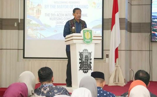 Wawali Sabang Buka AINC-9 Tahun 2026, Bahas Pengembangan Keperawatan Melalui Inovasi Digital & Jejaring Global