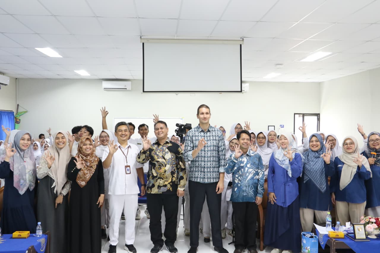 FIKES UMP Beri Edukasi & Peluang Perawat Bekerja di Jerman, Pentingnya Penguasaan Bahasa